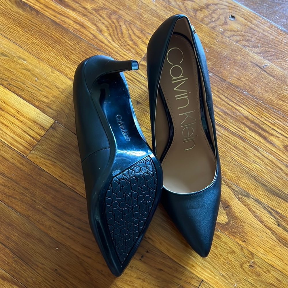Calvin Klein Pumps